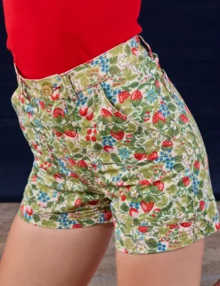 Discount Work Shorts - Off-White Strawberry Shorts